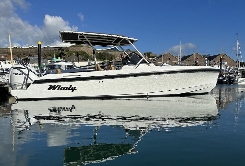 Windy boat brokerage